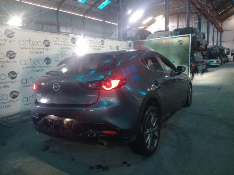 Capô Mazda 3 Berlina Bp