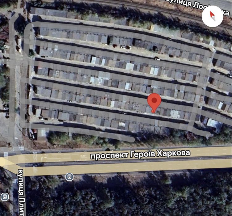 Продам капітальний гараж 25 кв.м. з підвалом на 2 кімнати ГК  ЯКОРЬ м. Індустріальна