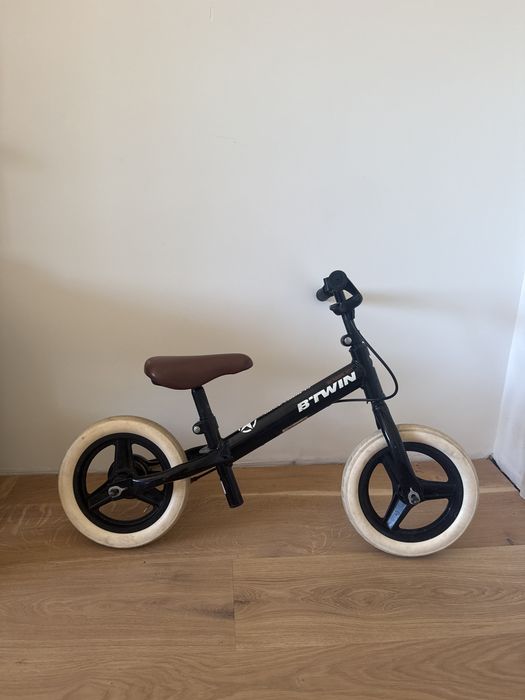 Bike sem pedais. Ootimo para iniciar bicicleta