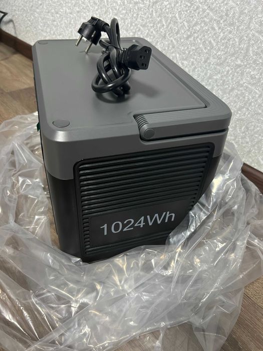 OUKITEL P1000 PLUS 1800W Portable Power Station 1024Wh Lifepo4