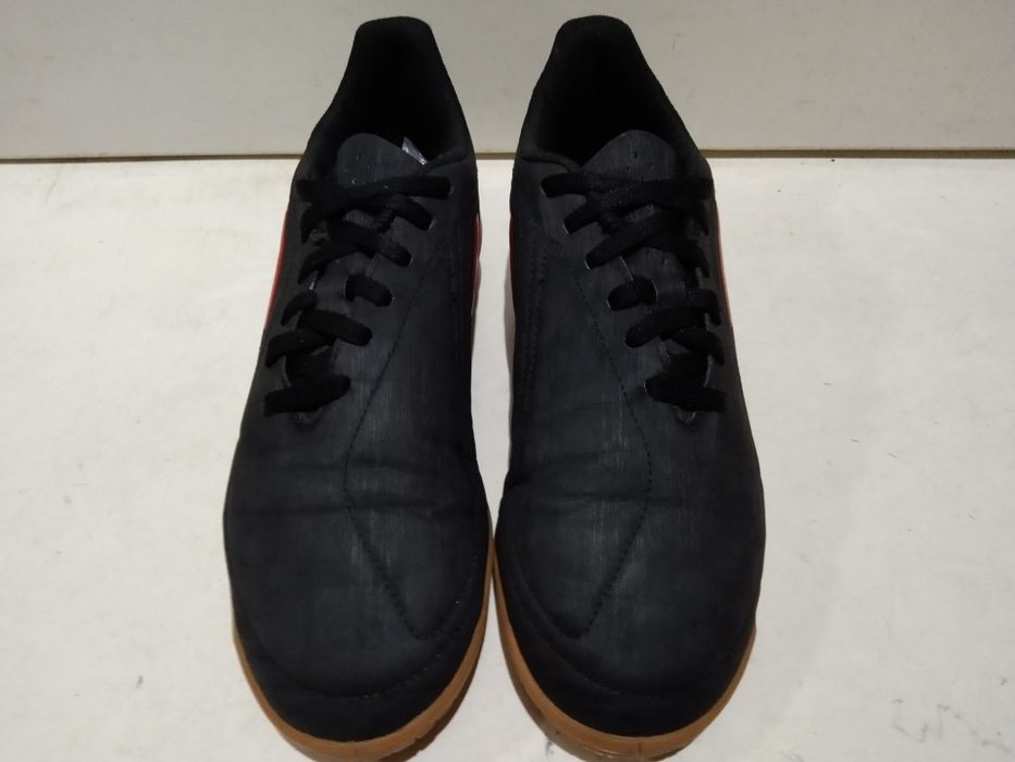 Halówki piłkarskie ADIDAS rozmiar 38 super stan