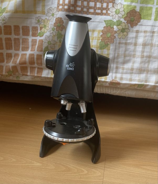 Microscópio para crianças