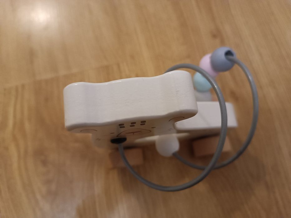 Miś na kółkach, przewlekanka