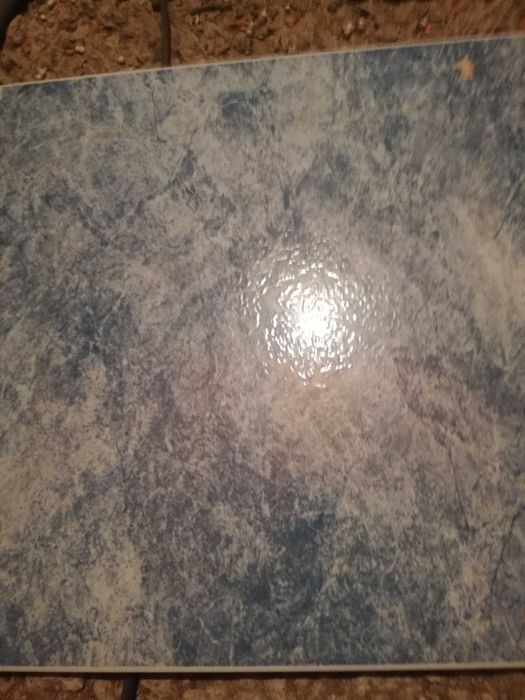 Pavimento cerâmico Tom azulado op