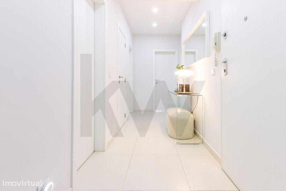 T3 Remodelado com Ampla Arrecadação com acesso ao exterior | Cova da P