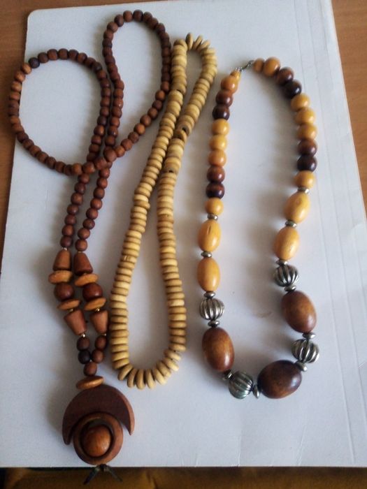 Zestaw 3 szt drewnianych  korali  boho-Biżuteria  etno handmade stan bdb