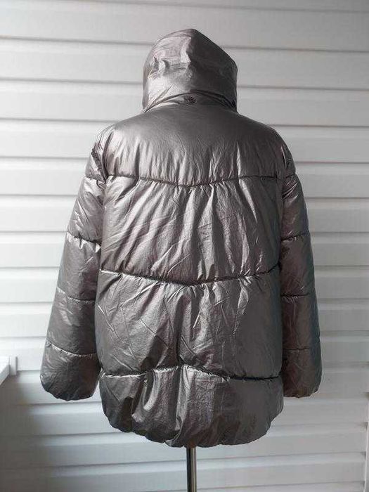 Жіноча куртка пуховик massimo dutti