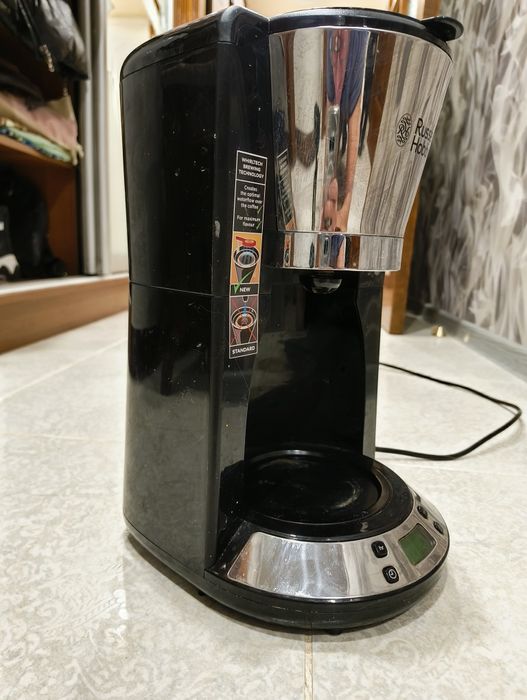 Кавоварка крапельна RUSSELL HOBBS Victory 24030-56
