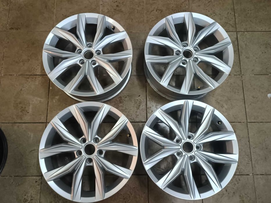 Aluminiowe felgi VW Tiguan R-LINE 18 cali komplet 4 sztuki Oryginał