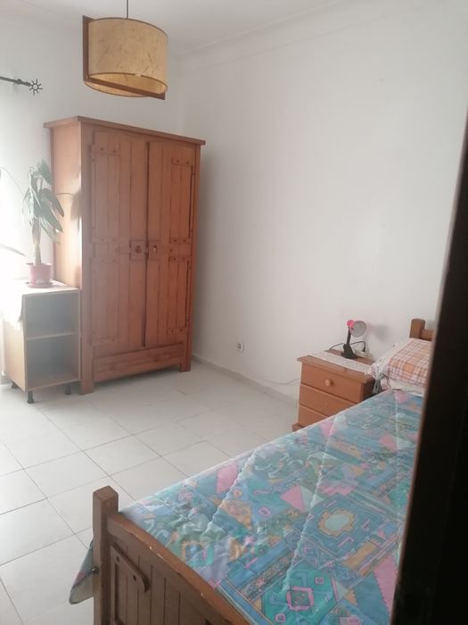 Quarto para Alugar - Queluz