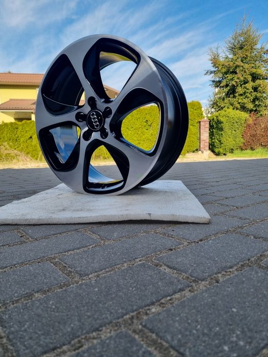 Oryginalne Felgi 18 Audi 8V0 5x112 Jak nowe A3 S3 A4 TT A6 Sline S-line