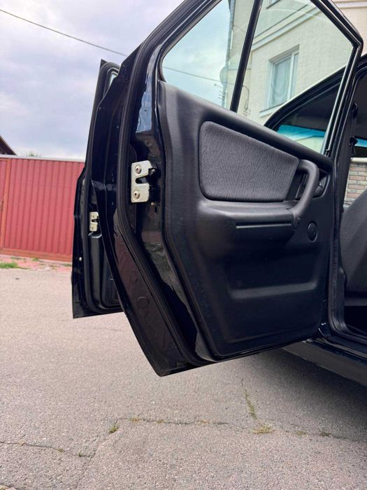 кузов 31105.3102.2410.газ