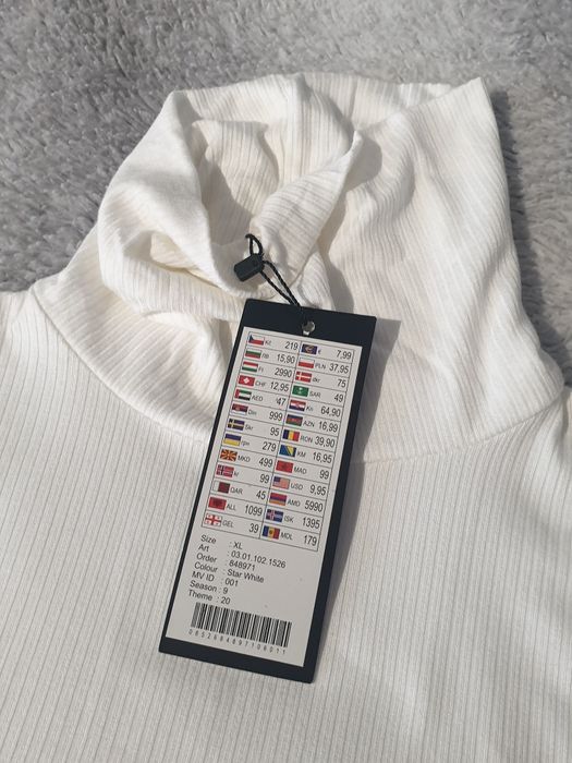 Golf Amisu New Yorker, prążki, z metką M