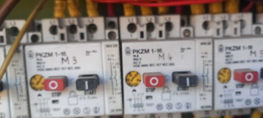 Szafa sterownicza rozdzielnia PKZM1-16 LA2DT2