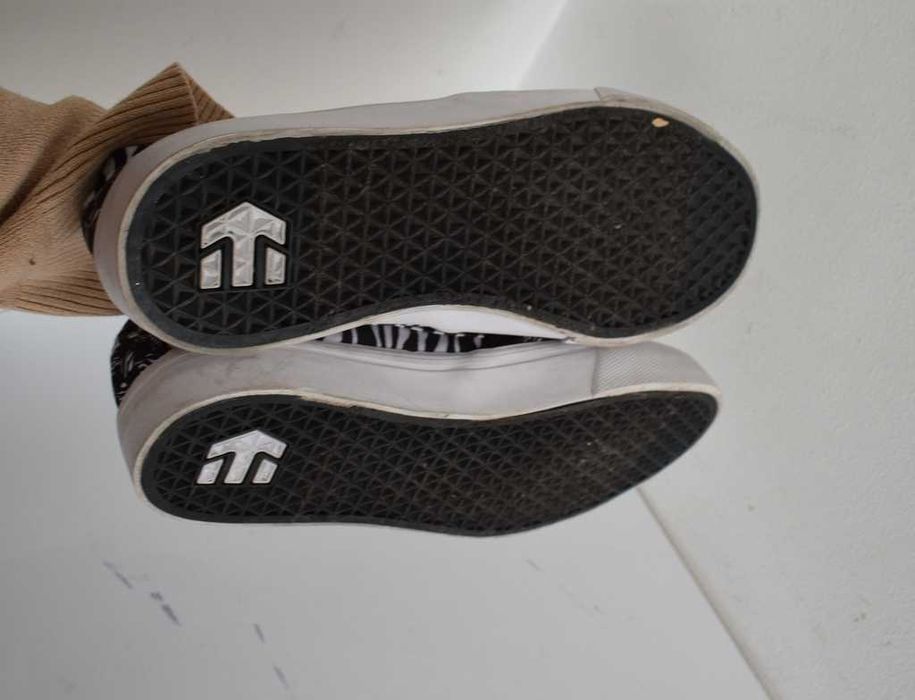 Buty do jazdy na deskorolce  Etnies trampki slip on 41