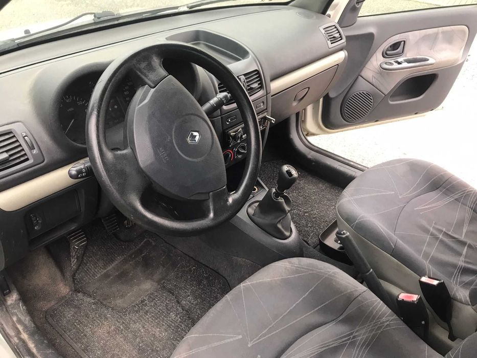 Renault Clio 2  1.5 DCI ano 2003
