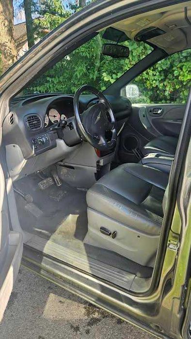 Chrysler Grand Voyager 2008, 2776 cm3