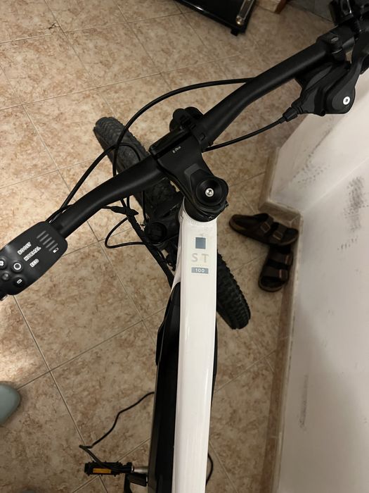Bicicleta Elétrica BTT Rockrider E-ST 100 (Como Nova)
