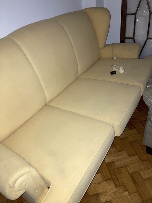 Sofa-cama de 3 lugares.