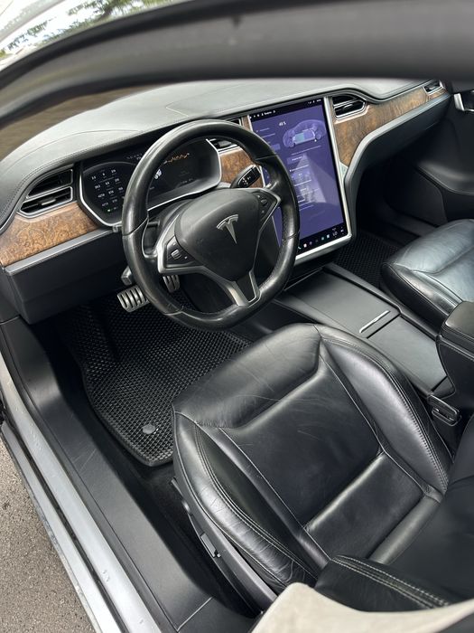 Tesla Model S  75 ( Тесла )