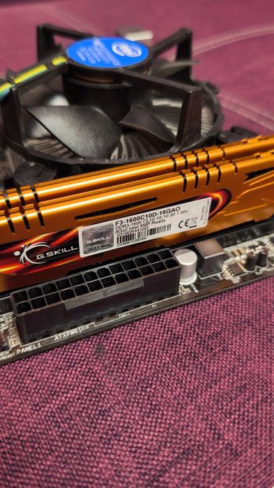 Комплект материнська плата H81M-VG4 Asrock + 2*8Gb + i5 4460