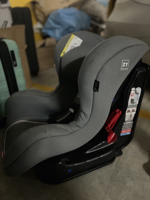 Cadeira auto Zippy 0-18kg com redutor