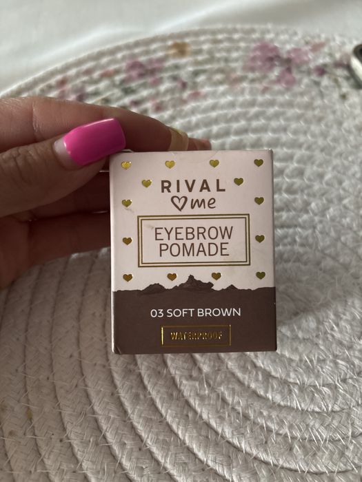 Rival Loves Me Eyebrow Pomade 03 Soft Brown