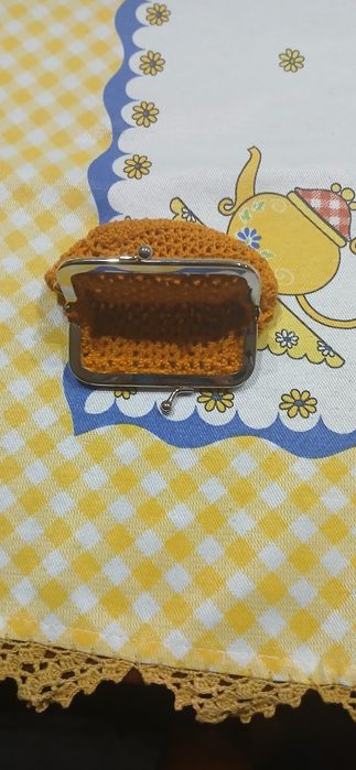 Porta moedas de croché.