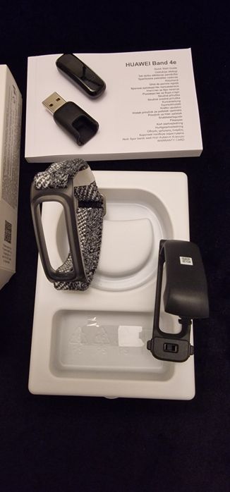 Sprzedam HUAWEI Band 4e nieużywany