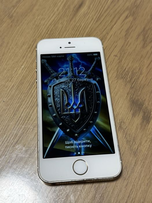 Продам iPhone 5s 16гб