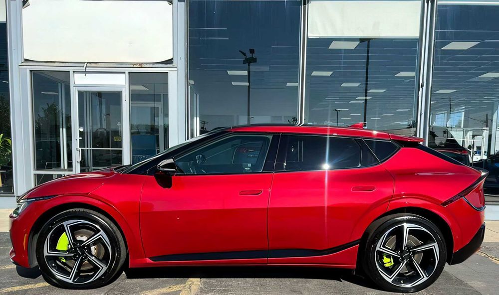 Kia EV6      2023