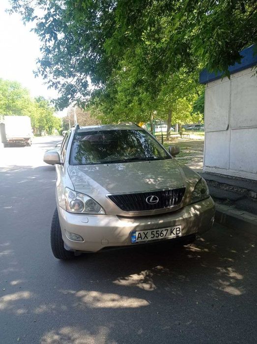 Продам Lexus RX 350. Возможен обмен на недвижимость или авто.