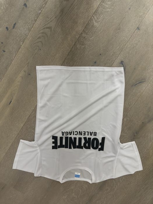 Футболка bape x burberry,футболка cp company та balenciaga