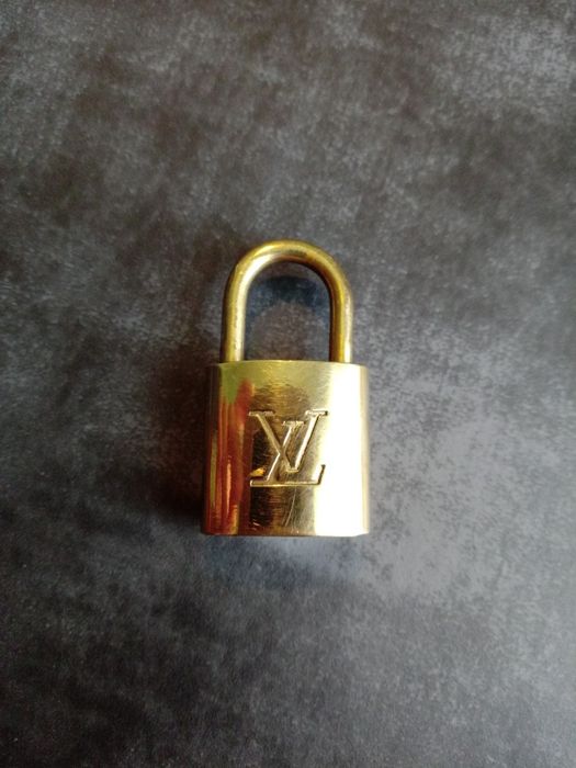 Louis Vuitton фурнитура