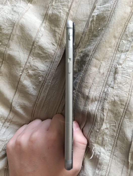 Продам iPhone 6s