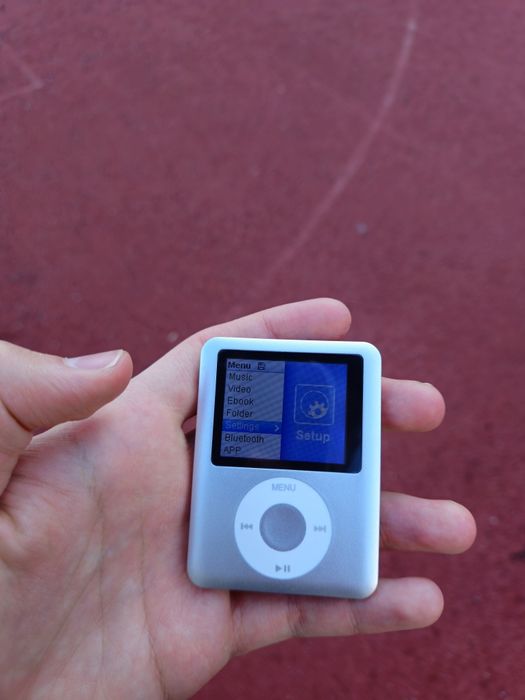 Nowoczesny Odtwarzacz MP3 128GB z Bluetooth! Styl a'la iPod + Kompletn