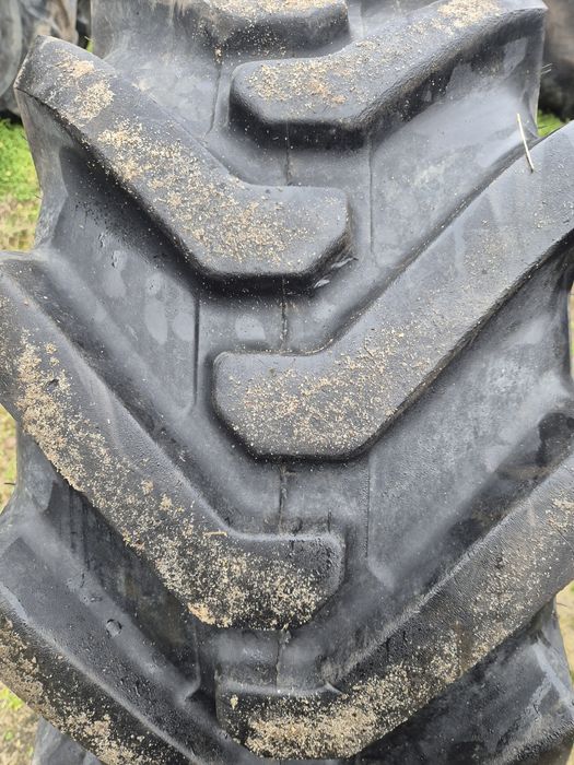 Opona 400/70-20  16.0/70-20  405/70-20