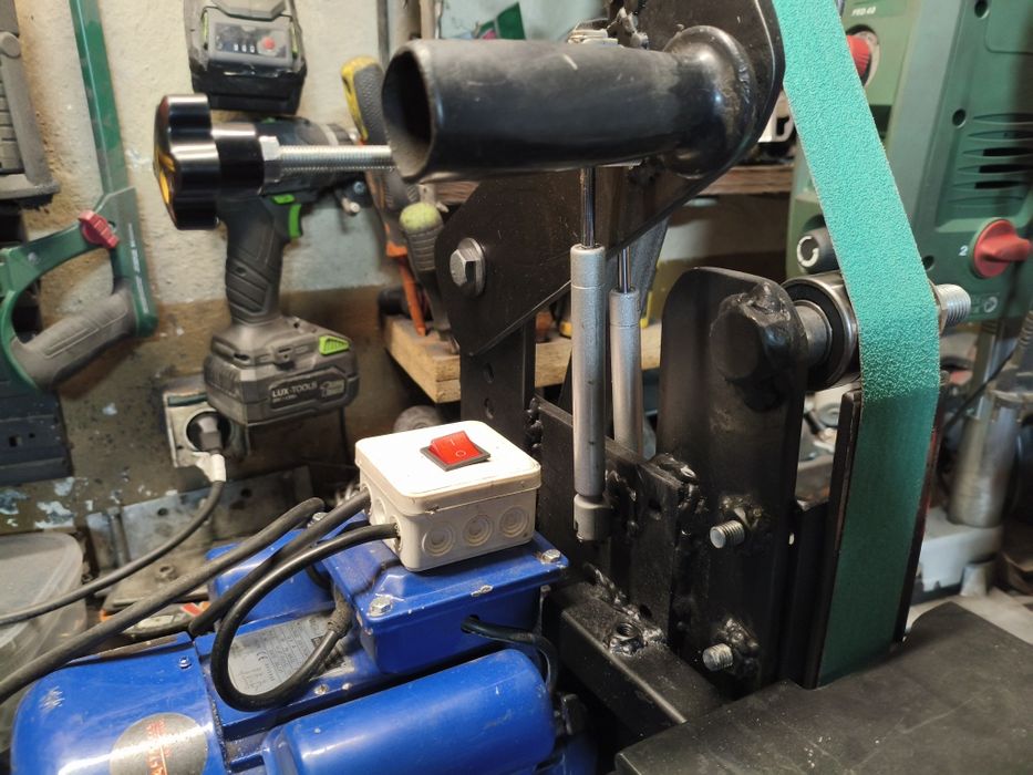 Szlifierka taśmowa stołowa na pas 1250mm.×50mm