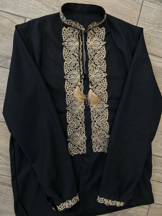 Вишита сукня, вишиванка чоловіча та жіноча