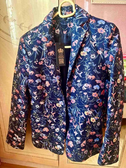 Піджак жіночий стильний