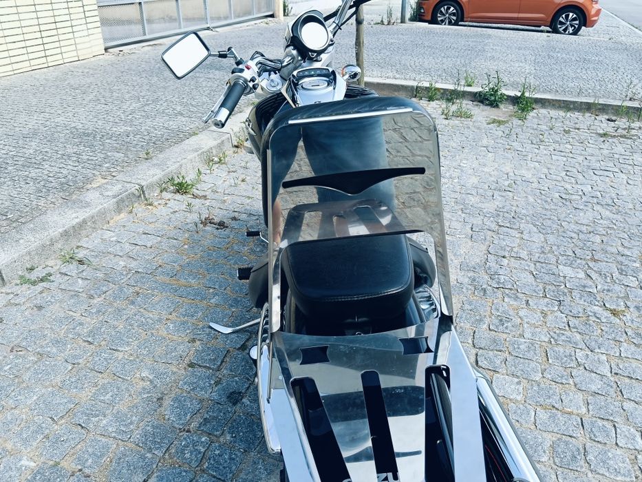 Mota Suzuki intruder M800