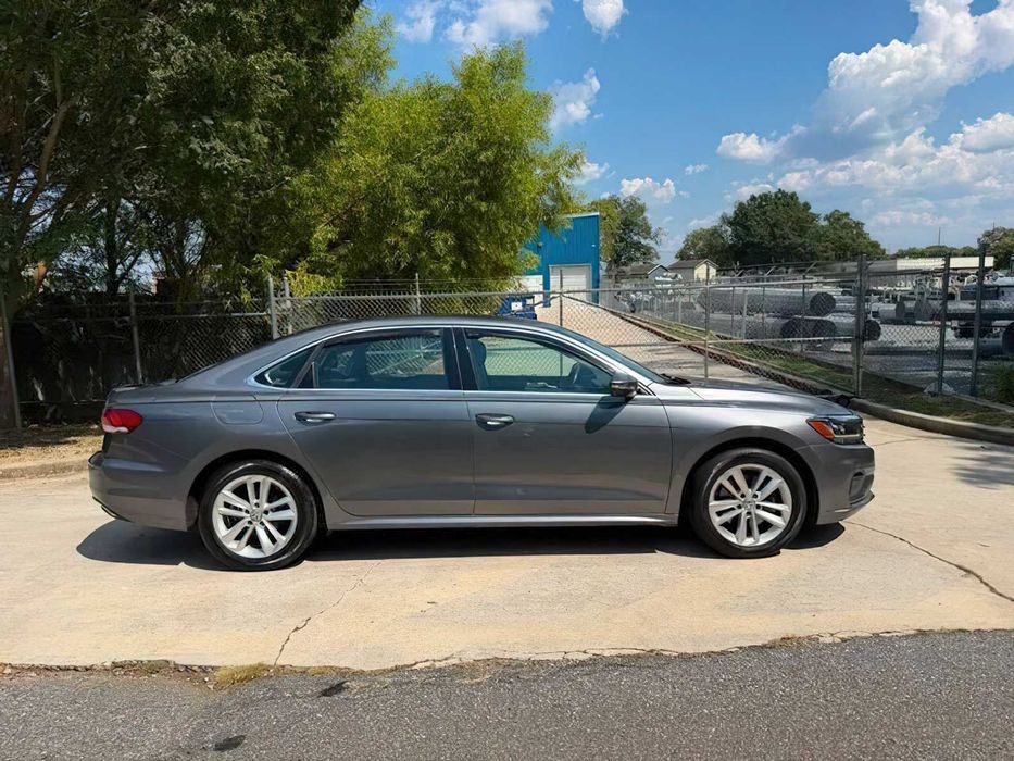 Volkswagen Passat      2020