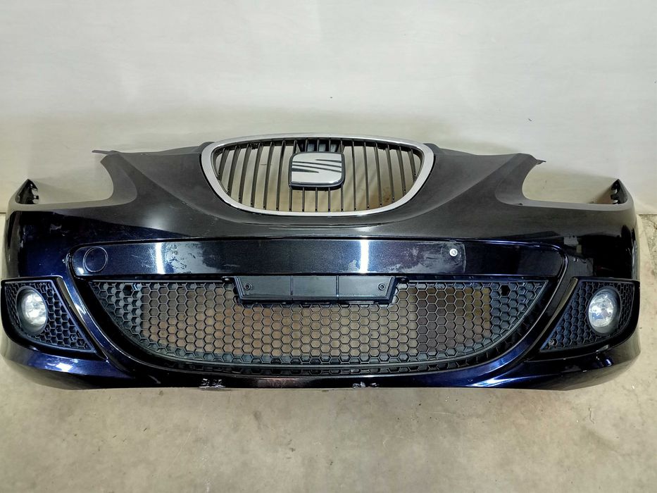 Seat Leon 2 II zderzak przód przedni kolor czarny kompletny oryginał