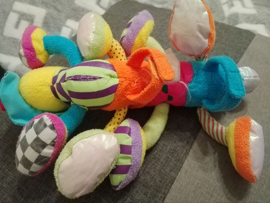Игрушка  в коляску