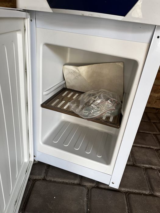 Кулер, діспенсер LAMB з холодильною камерою (2100грн)