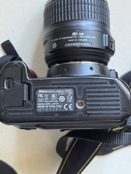 Фотоапарат Nikon D3000