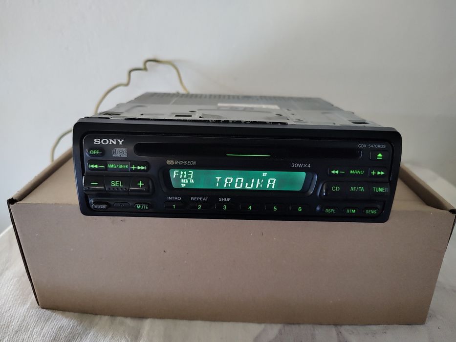 Radio samochodowe Sony CDX-5470RDS dwa kolory podświetlenia lata 90