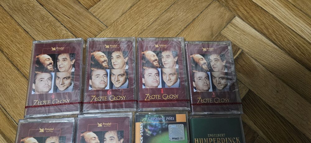 Zestaw 8 kaset magnetofonowych