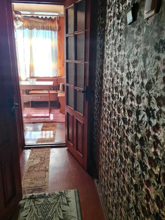 Продам 3 кімн. квартиру. р-н 3 міської лікарні. 28500