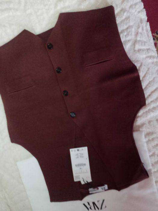 (40/L) ZARA/ Brązowa Dzianinowa Kamizelka z patką z Madrytu, NOWA